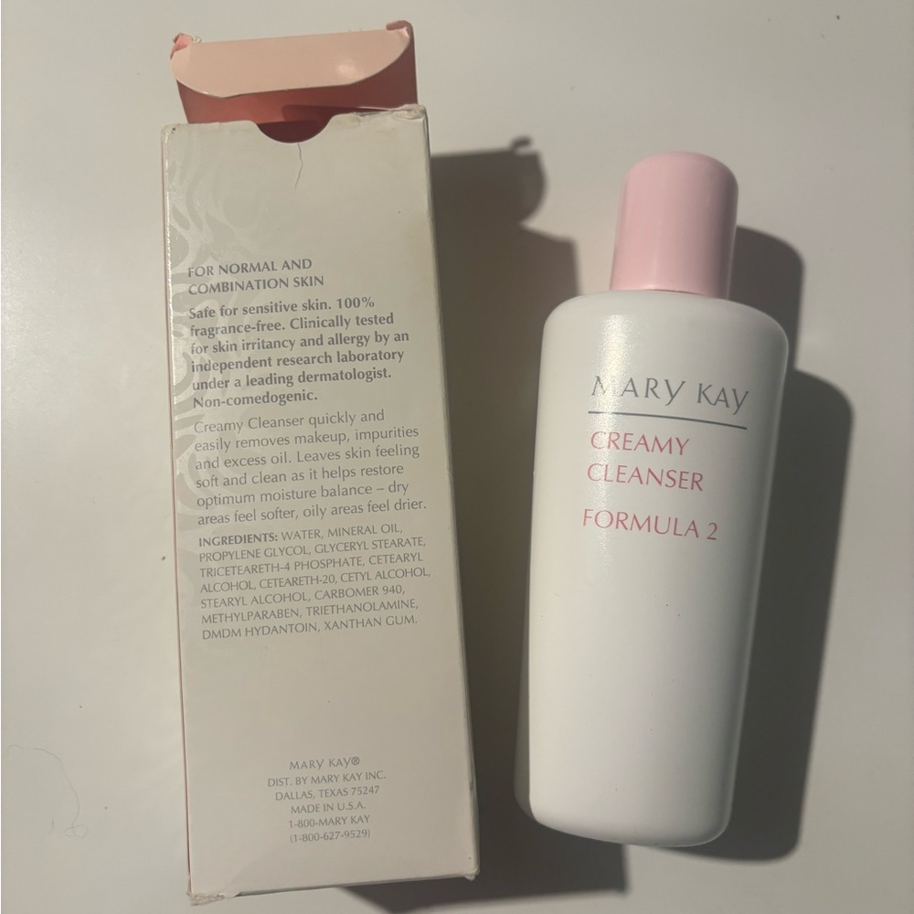 Mary Kay Creamy Cleanser, Formula 2, NIB - Picture 2 of 2